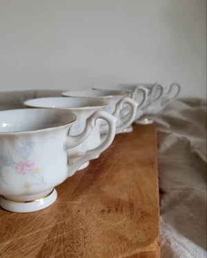 tasses en porcelaine