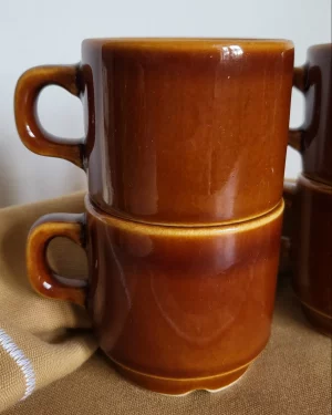 4 tasses à expresso en grès marron vintage